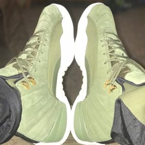 Meet your Posher, Dewon